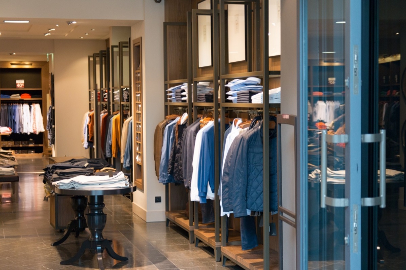 boutique-GONFARON-min_shop_clothes_clothing_shopping_mall_shopping_kielce_crown_poland-862477